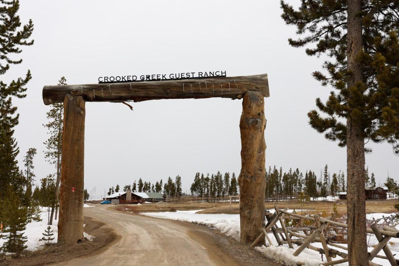 Crooked Creek Guest Ranch Resort